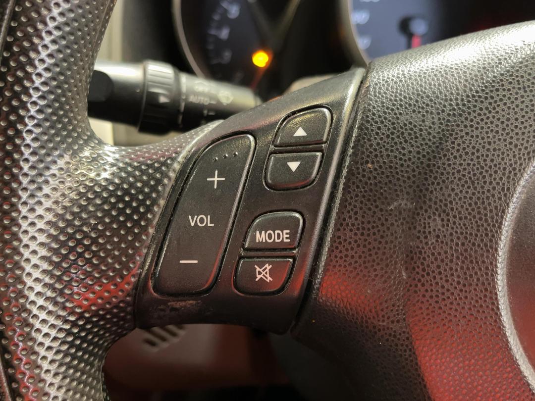 Photo '21' of Mazda Axela Photo '21' of Mazda Axela