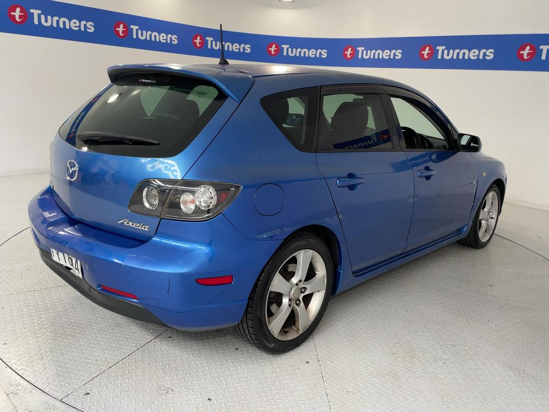 Photo '7' of Mazda Axela