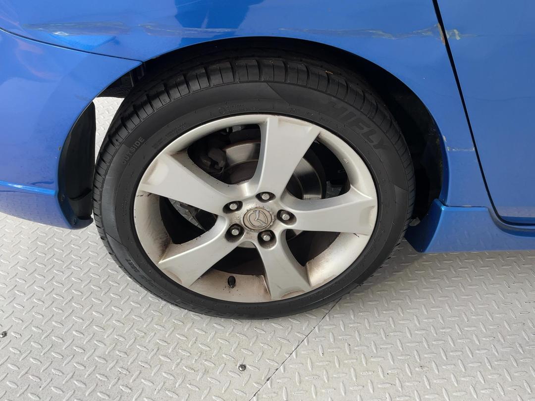 Photo '12' of Mazda Axela