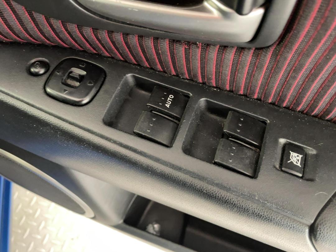 Photo '24' of Mazda Axela