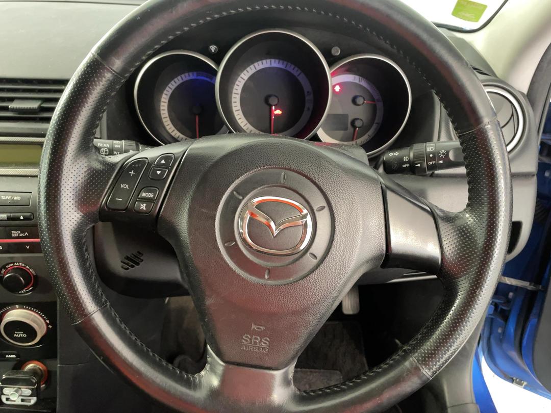 Photo '27' of Mazda Axela