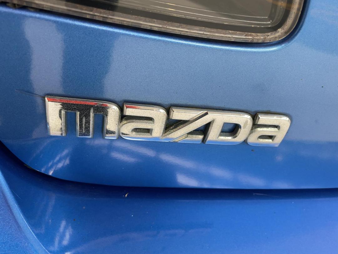 Photo '34' of Mazda Axela