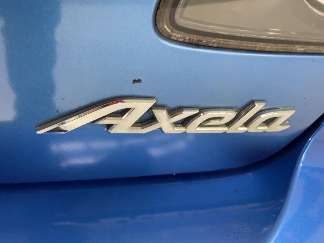 Photo '35' of Mazda Axela