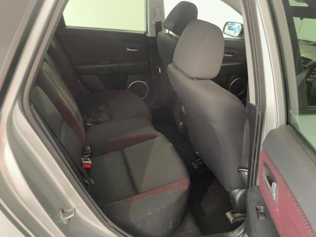 Photo '20' of Mazda Axela