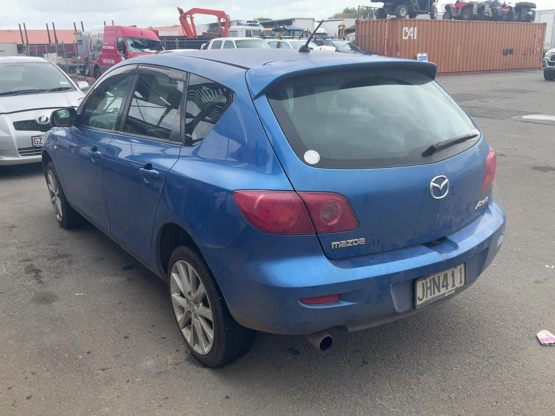 Photo '5' of Mazda Axela Photo '5' of Mazda Axela