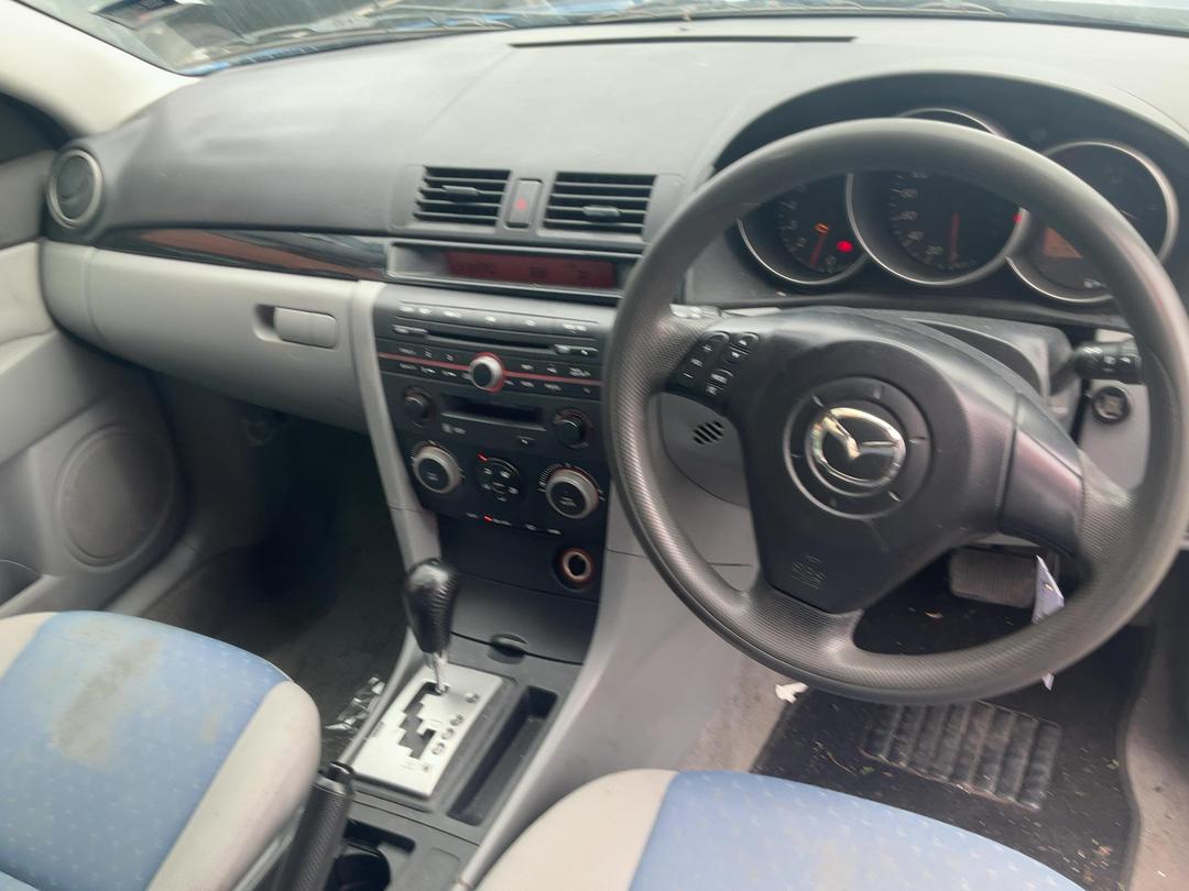 Photo '15' of Mazda Axela Photo '15' of Mazda Axela