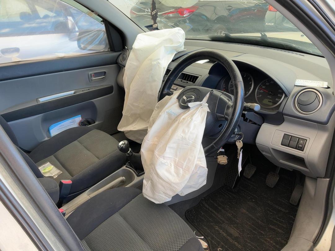 Photo '7' of Mazda Demio Sports