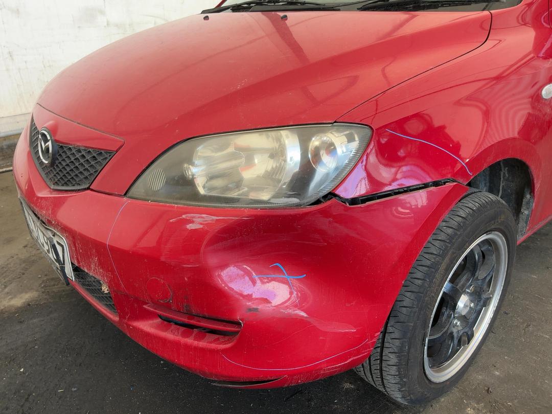 Photo '2' of Mazda Demio