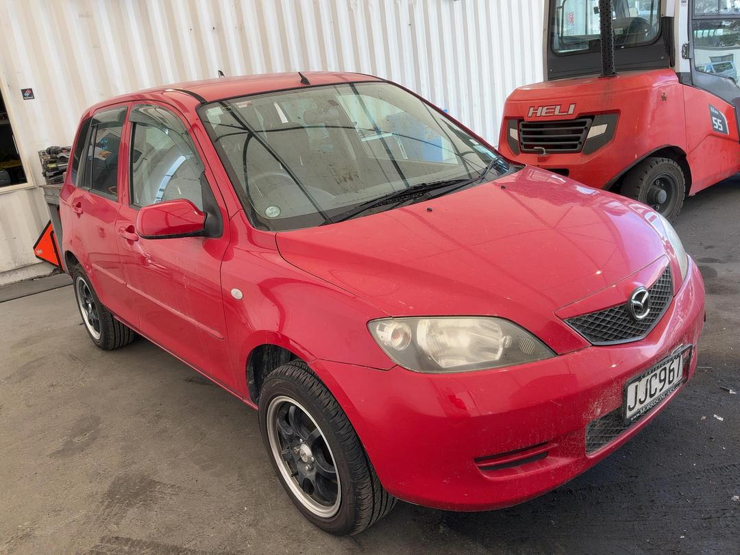 Photo '3' of Mazda Demio