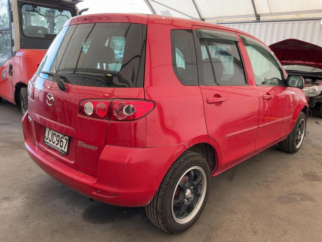 Photo '4' of Mazda Demio