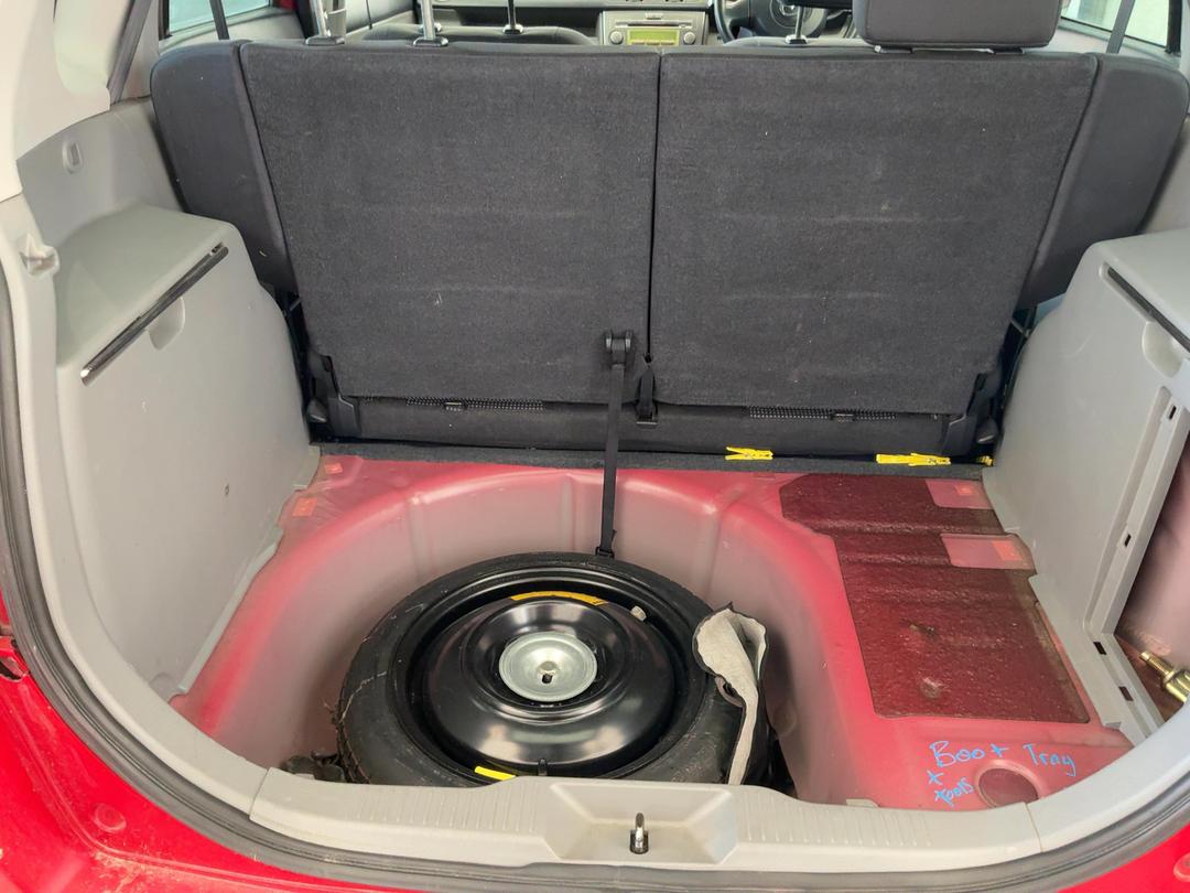 Photo '7' of Mazda Demio