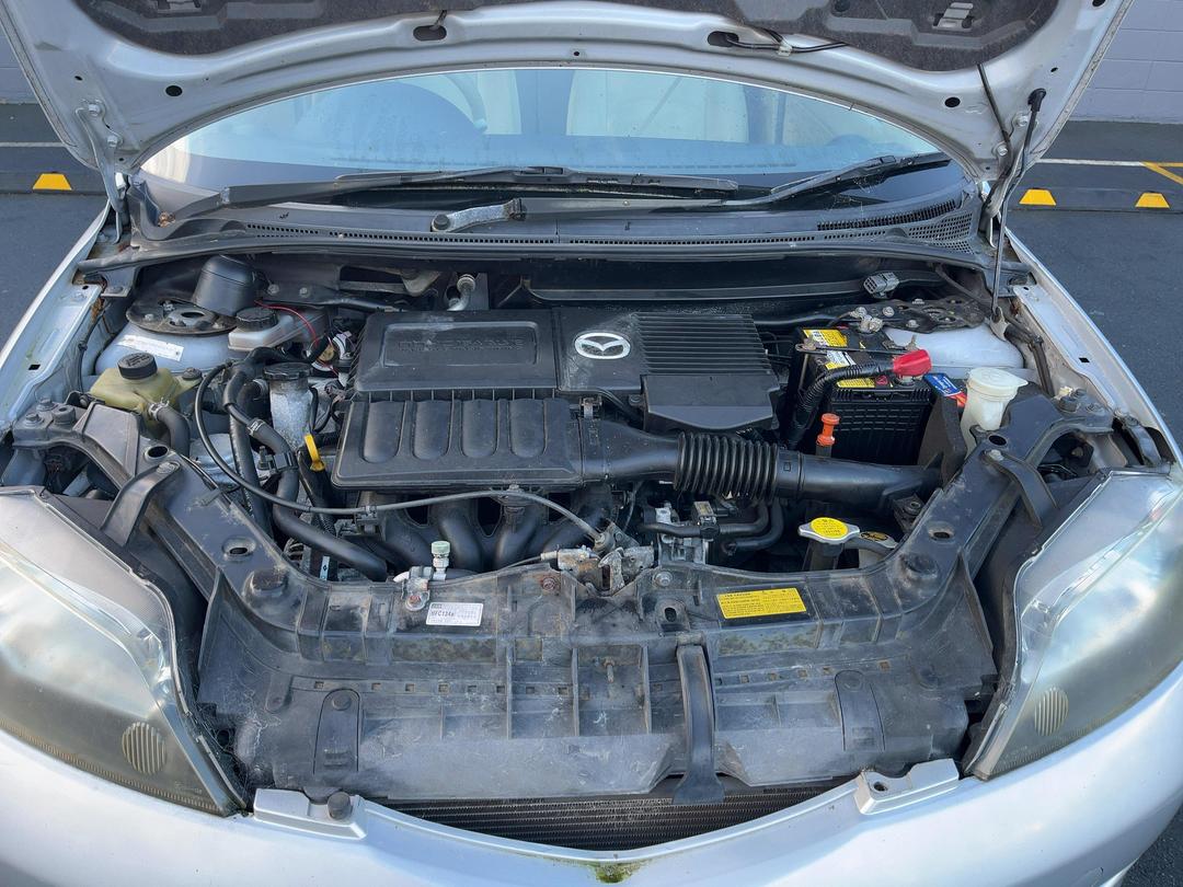 Photo '5' of Mazda Demio Photo '5' of Mazda Demio