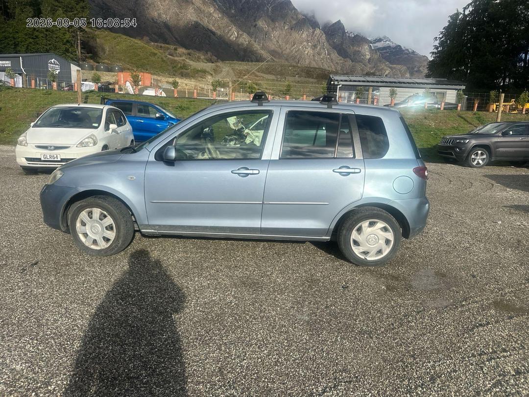 Photo '3' of Mazda Demio