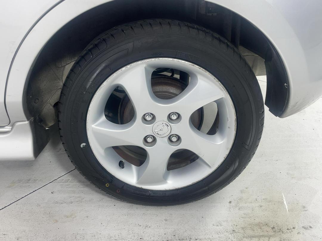 Photo '9' of Mazda Demio Photo '9' of Mazda Demio
