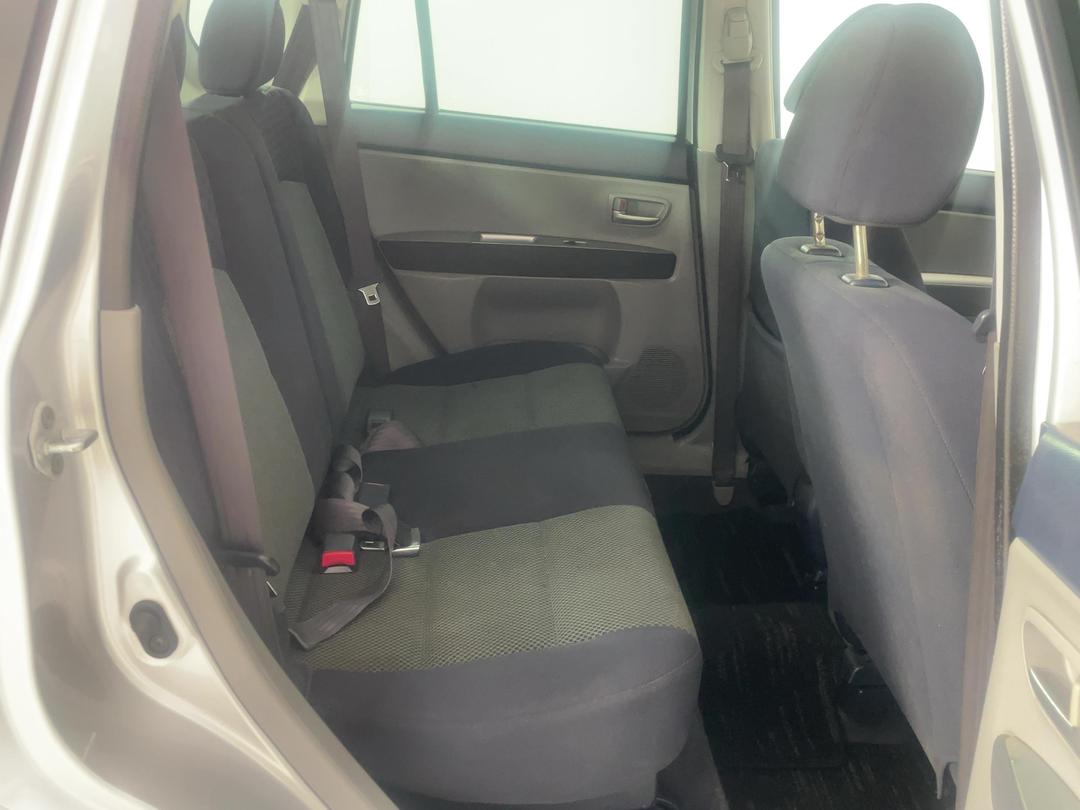 Photo '18' of Mazda Demio Photo '18' of Mazda Demio