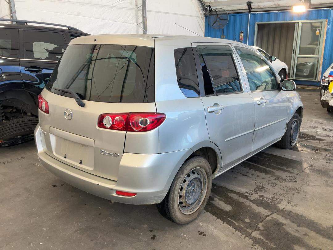 Photo '6' of Mazda Demio Photo '6' of Mazda Demio