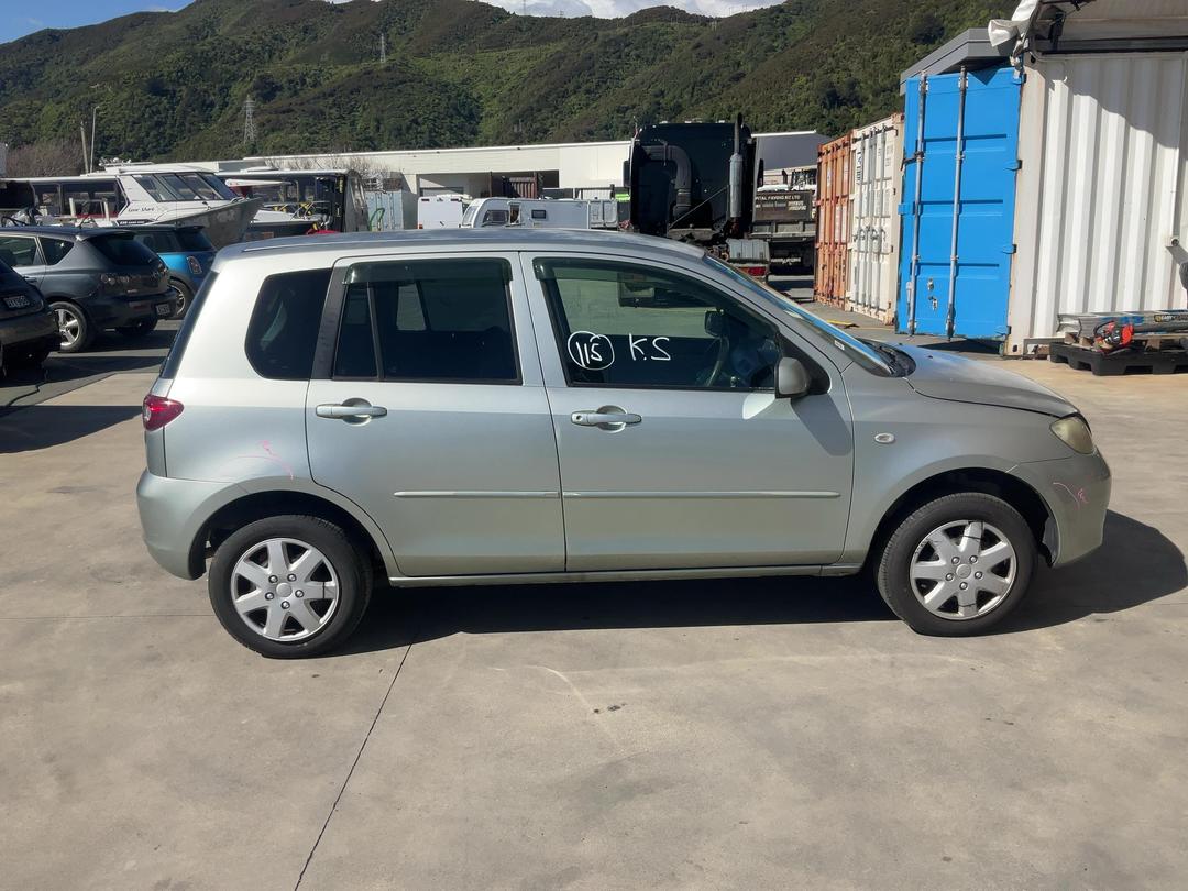 Photo '9' of Mazda Demio