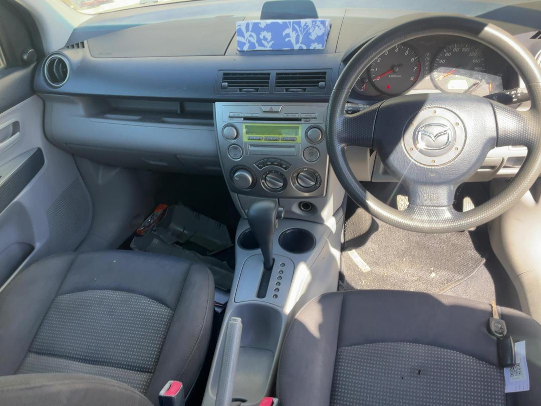Photo '18' of Mazda Demio