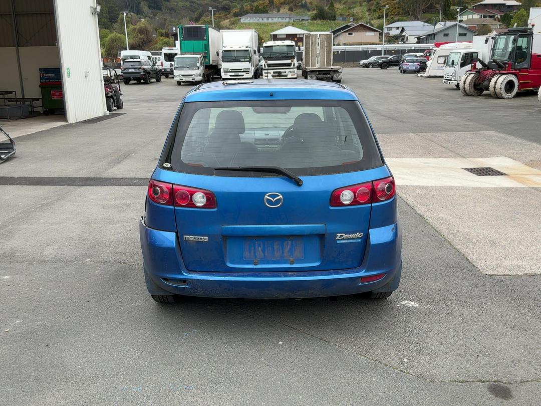Photo '6' of Mazda Demio Photo '6' of Mazda Demio