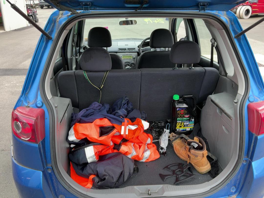Photo '17' of Mazda Demio Photo '17' of Mazda Demio