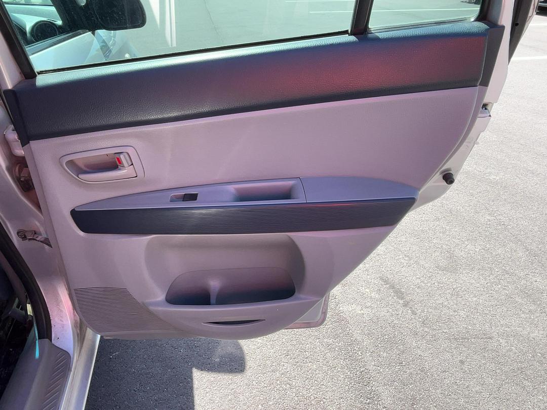 Photo '17' of Mazda Demio Photo '17' of Mazda Demio