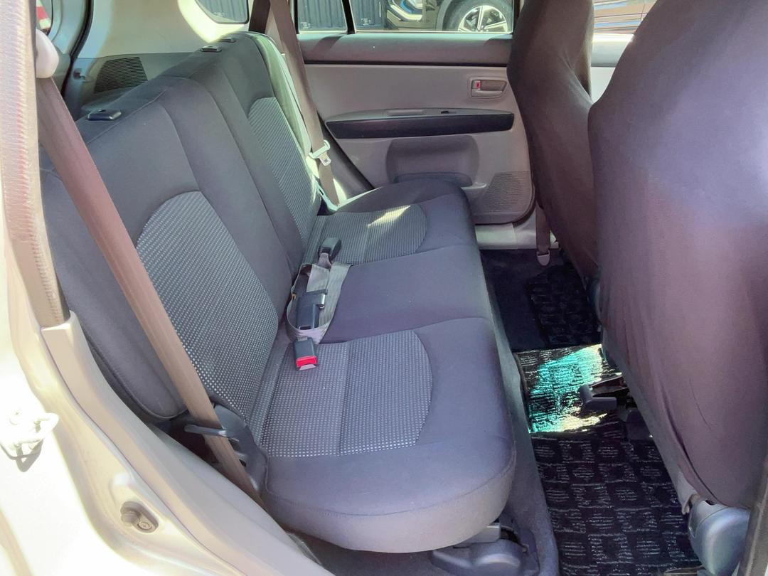 Photo '18' of Mazda Demio Photo '18' of Mazda Demio