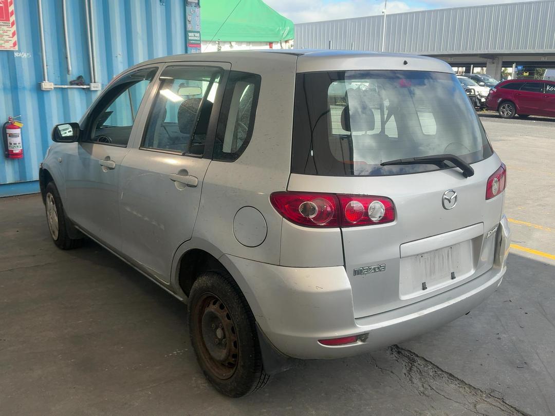 Photo '4' of Mazda Demio Photo '4' of Mazda Demio