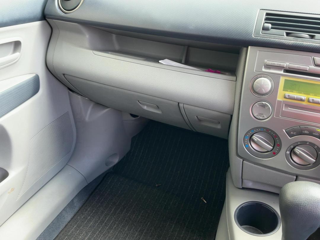 Photo '15' of Mazda Demio