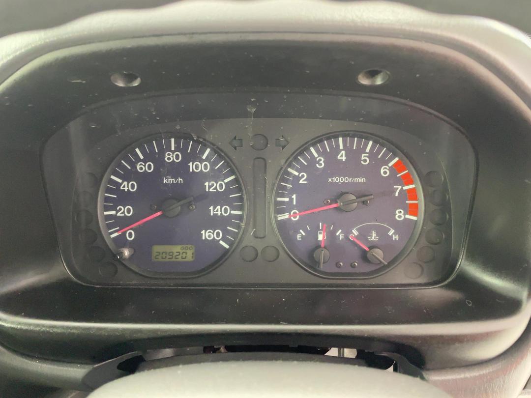 Photo '20' of Mazda E1800