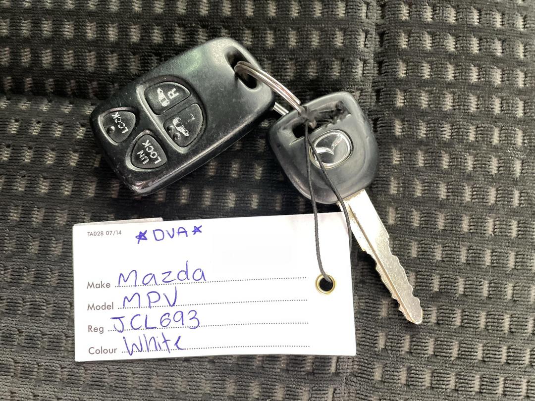 Photo '16' of Mazda MPV 23S