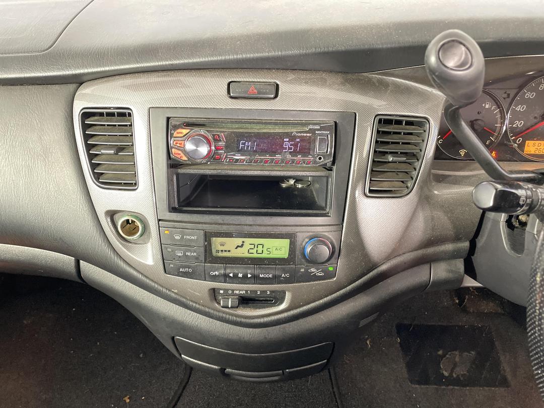 Photo '20' of Mazda MPV 23S