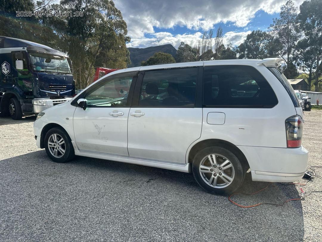 Photo '3' of Mazda MPV 2300 Photo '3' of Mazda MPV 2300