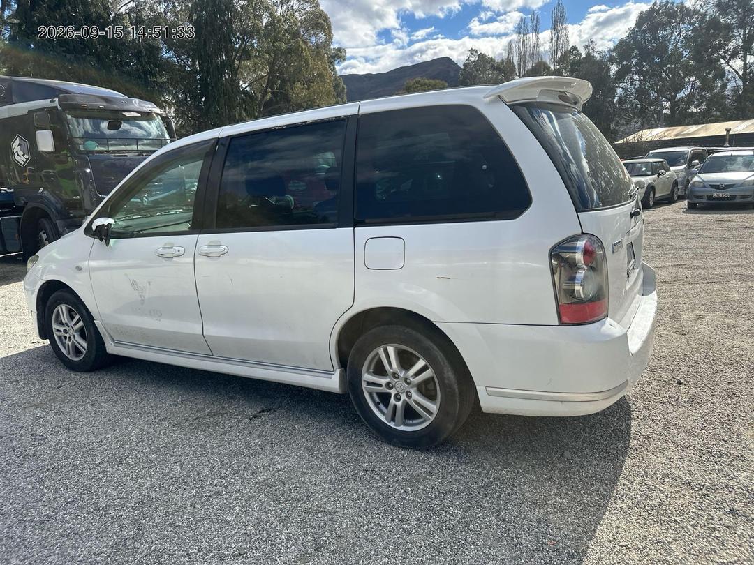 Photo '4' of Mazda MPV 2300 Photo '4' of Mazda MPV 2300