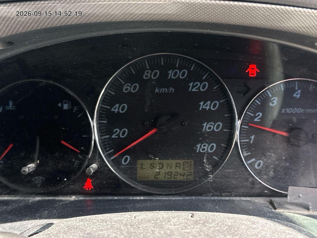 Photo '9' of Mazda MPV 2300 Photo '9' of Mazda MPV 2300