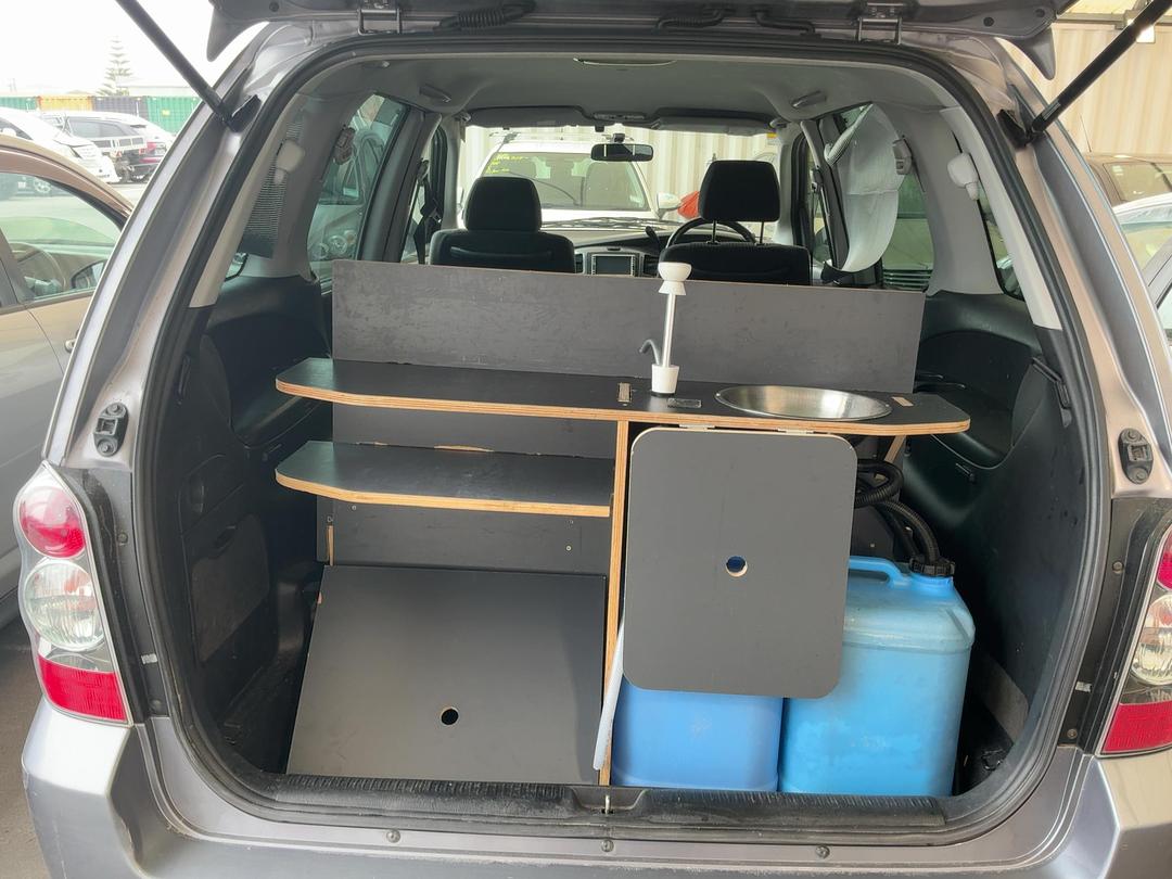 Photo '8' of Mazda MPV 2300