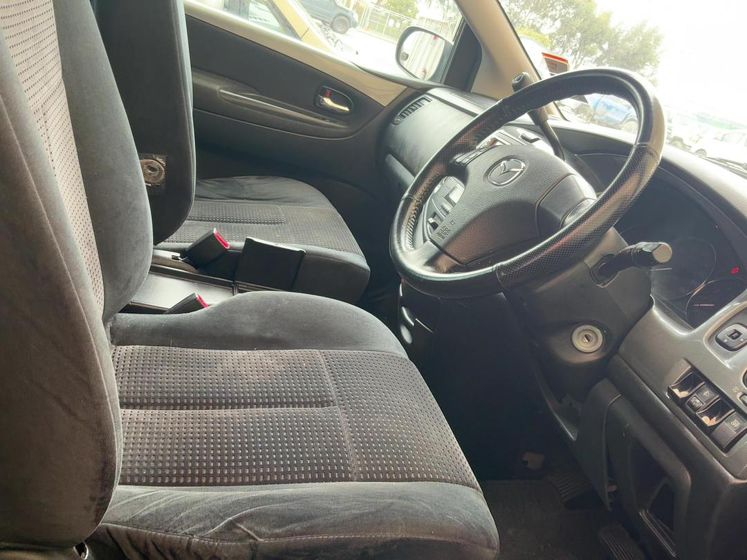 Photo '11' of Mazda MPV 2300