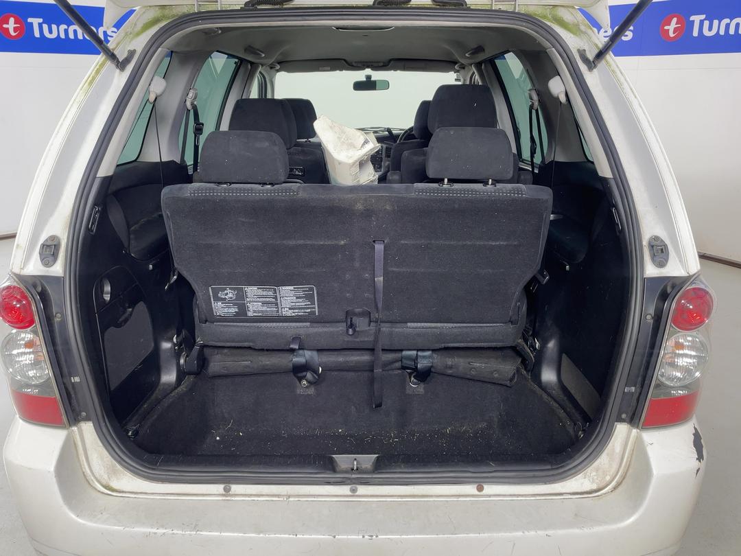 Photo '14' of Mazda MPV