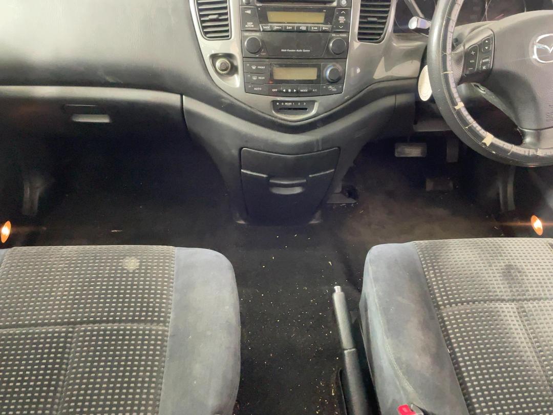 Photo '18' of Mazda MPV