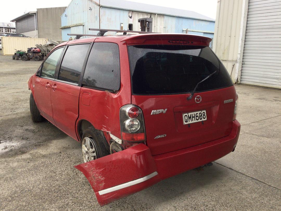 Photo '5' of Mazda MPV 2300 Photo '5' of Mazda MPV 2300