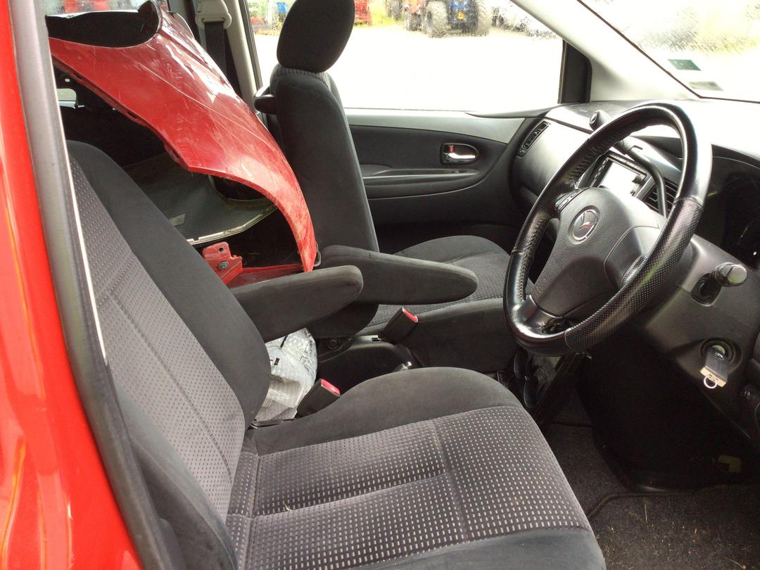 Photo '16' of Mazda MPV 2300 Photo '16' of Mazda MPV 2300