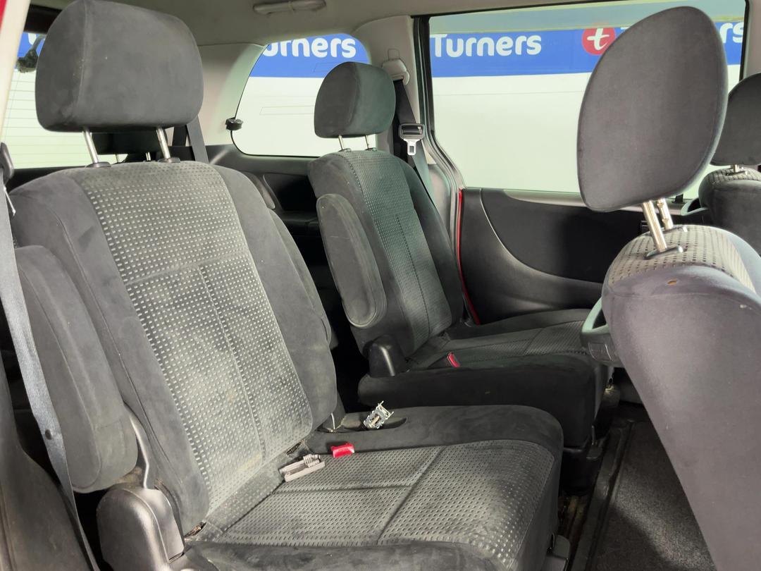Photo '17' of Mazda MPV 2300 Photo '17' of Mazda MPV 2300