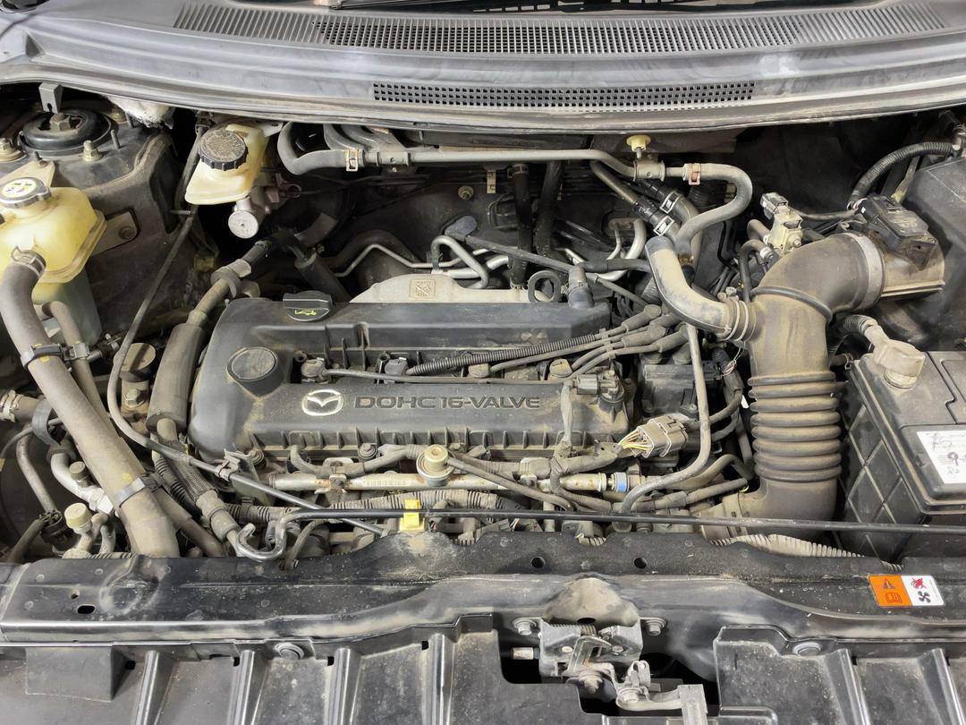 Photo '13' of Mazda MPV
