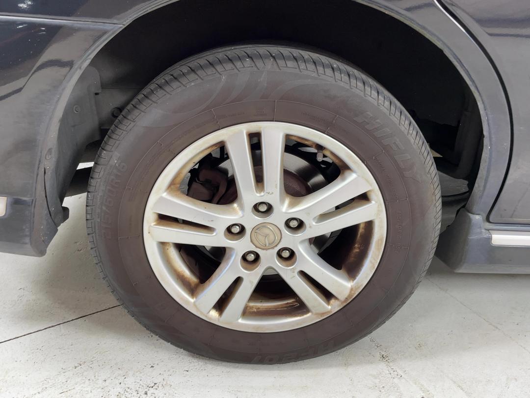 Photo '12' of Mazda MPV