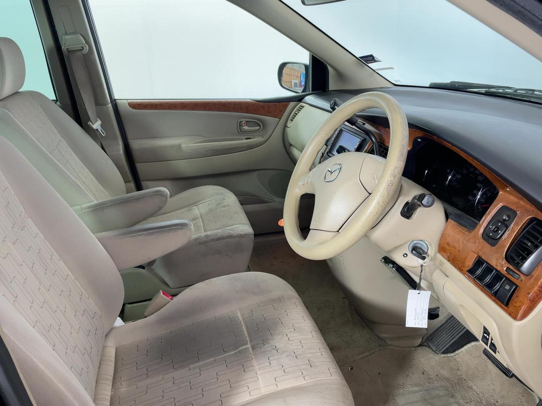 Photo '16' of Mazda MPV