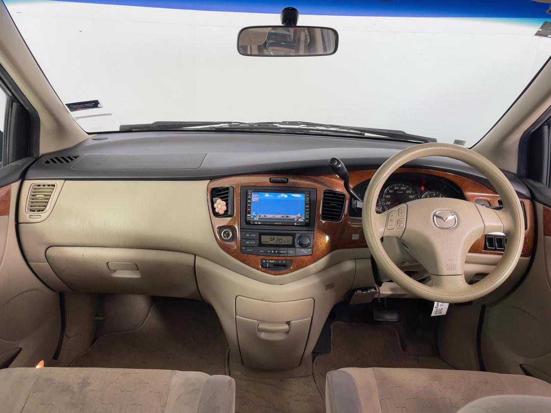 Photo '17' of Mazda MPV