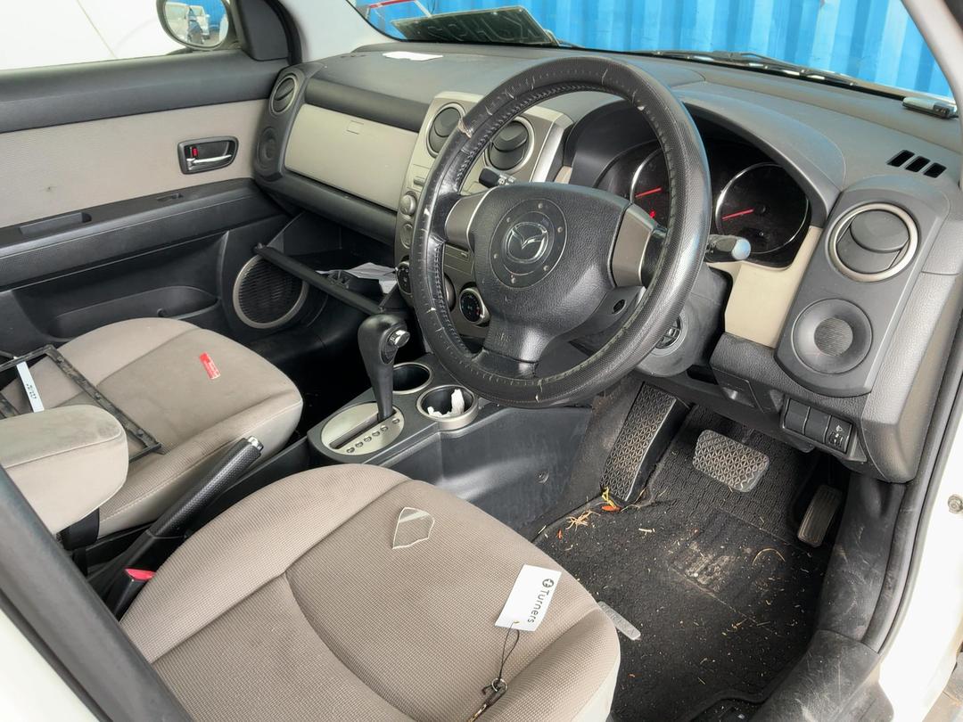 Photo '7' of Mazda Verisa