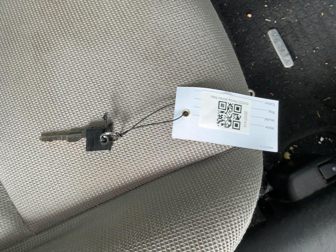 Photo '12' of Mazda Verisa