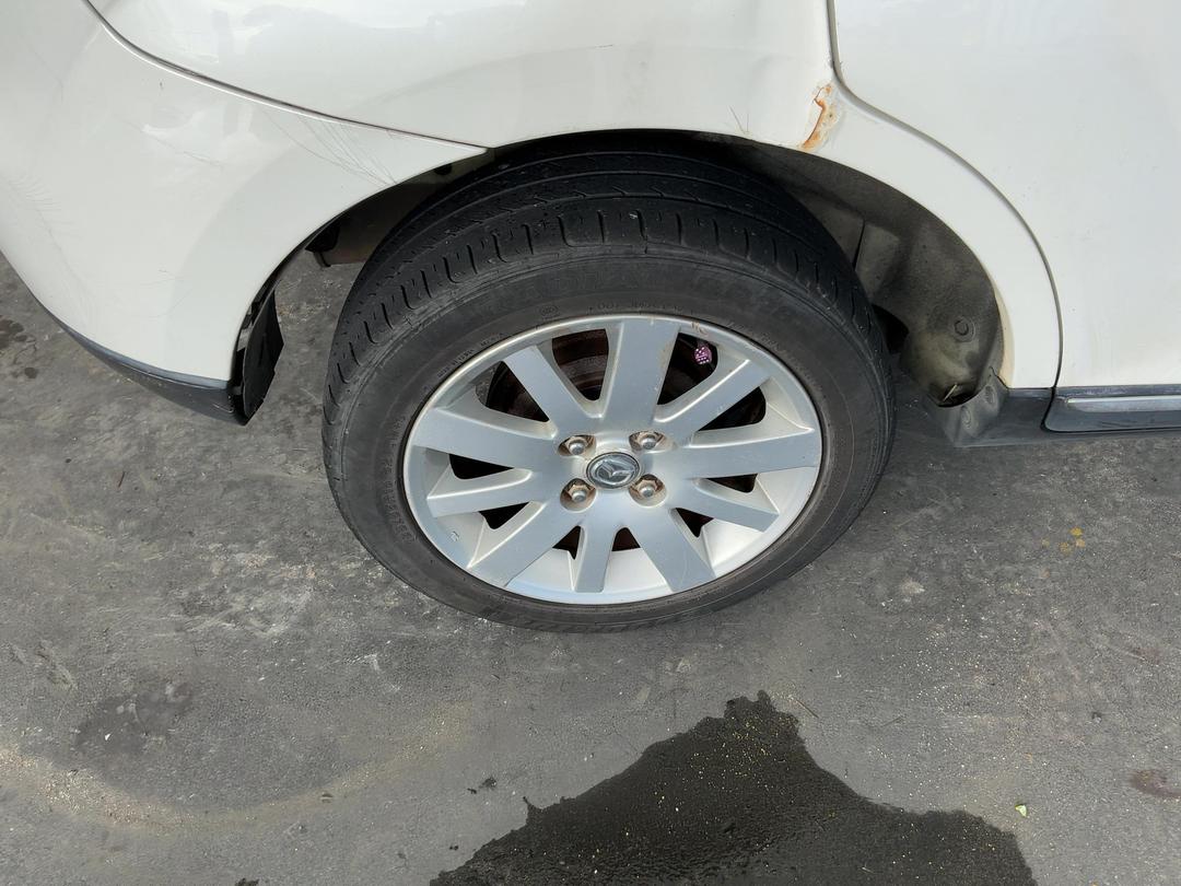 Photo '32' of Mazda Verisa