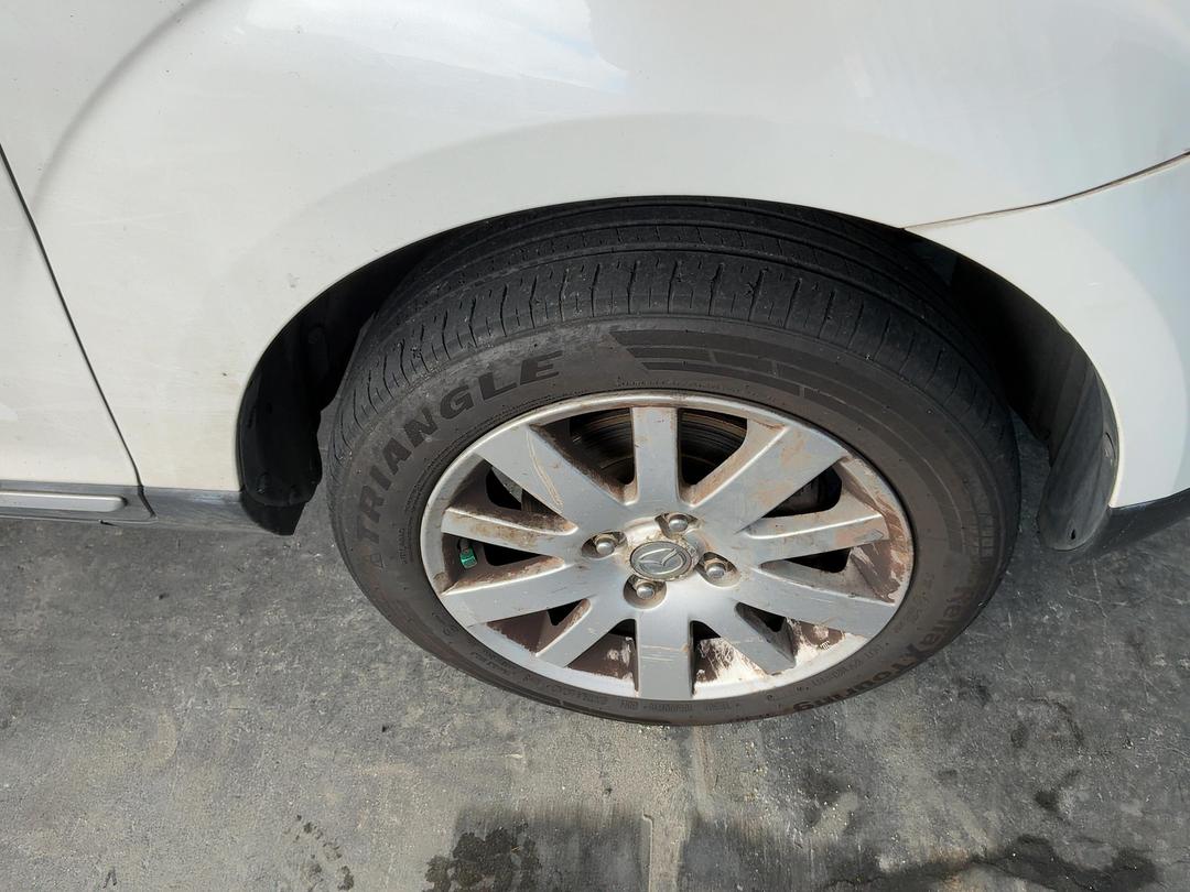 Photo '33' of Mazda Verisa