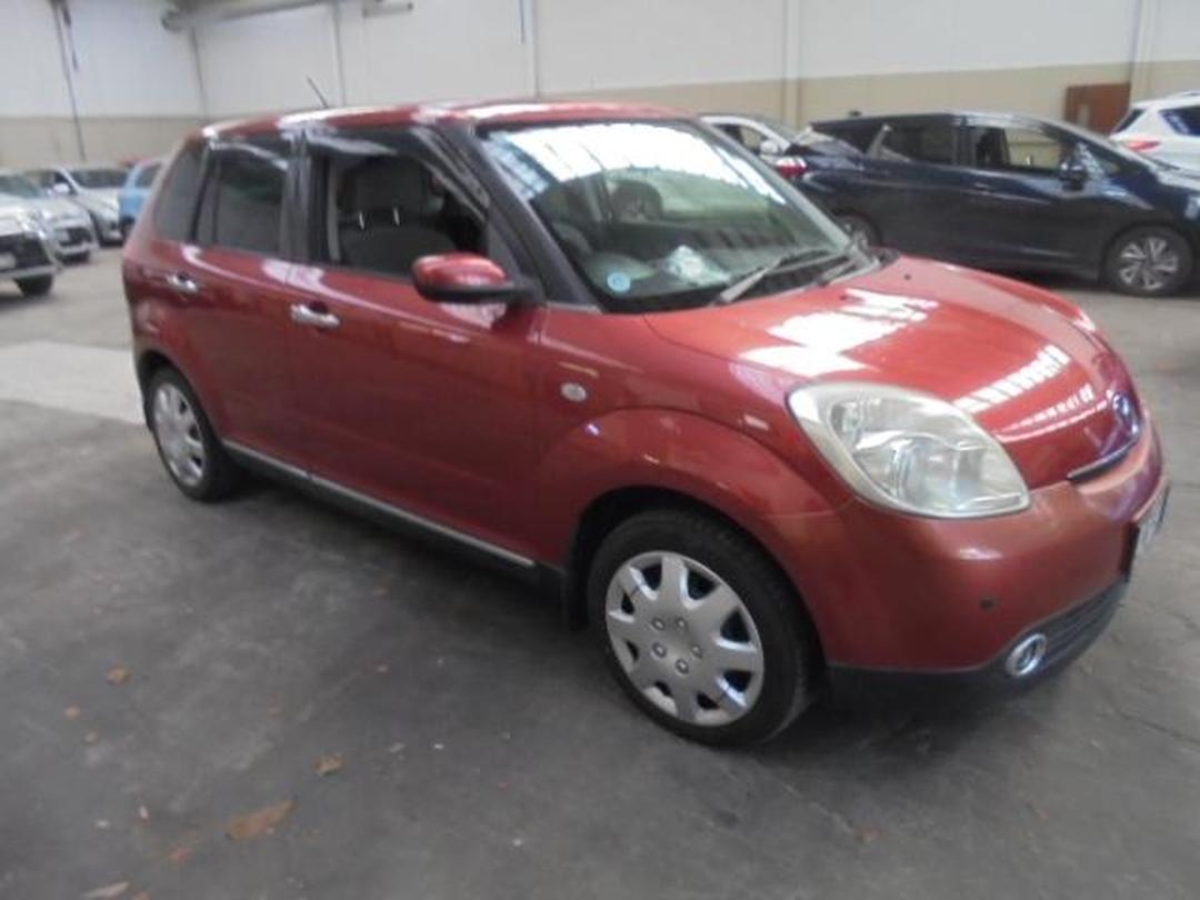 Photo '2' of Mazda Verisa